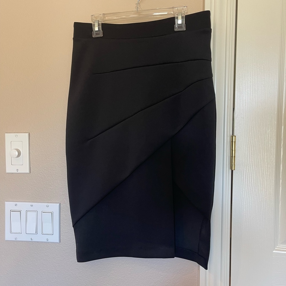 BAR III Black Midi Pencil Skirt